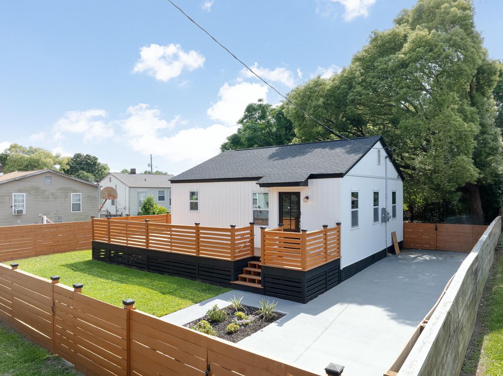 1405 Holt Street, Charleston, SC 29403