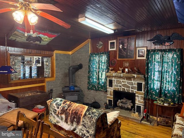 1C401 STALEY RD, Waynesboro, PA 17268