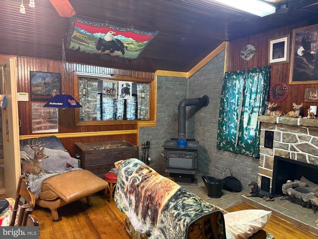 1C401 STALEY RD, Waynesboro, PA 17268