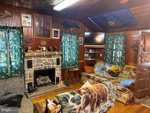 1C401 STALEY RD, Waynesboro, PA 17268
