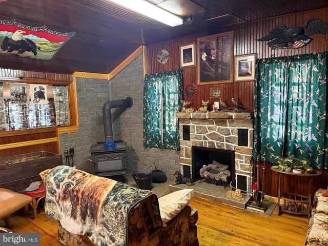1C401 STALEY RD, Waynesboro, PA 17268