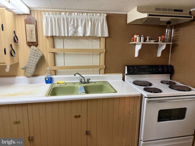 1C401 STALEY RD, Waynesboro, PA 17268