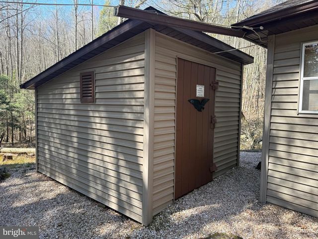 1C401 STALEY RD, Waynesboro, PA 17268