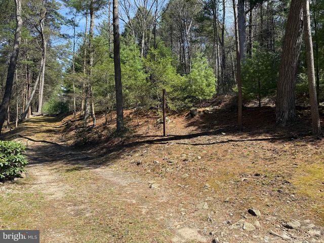 1C401 STALEY RD, Waynesboro, PA 17268
