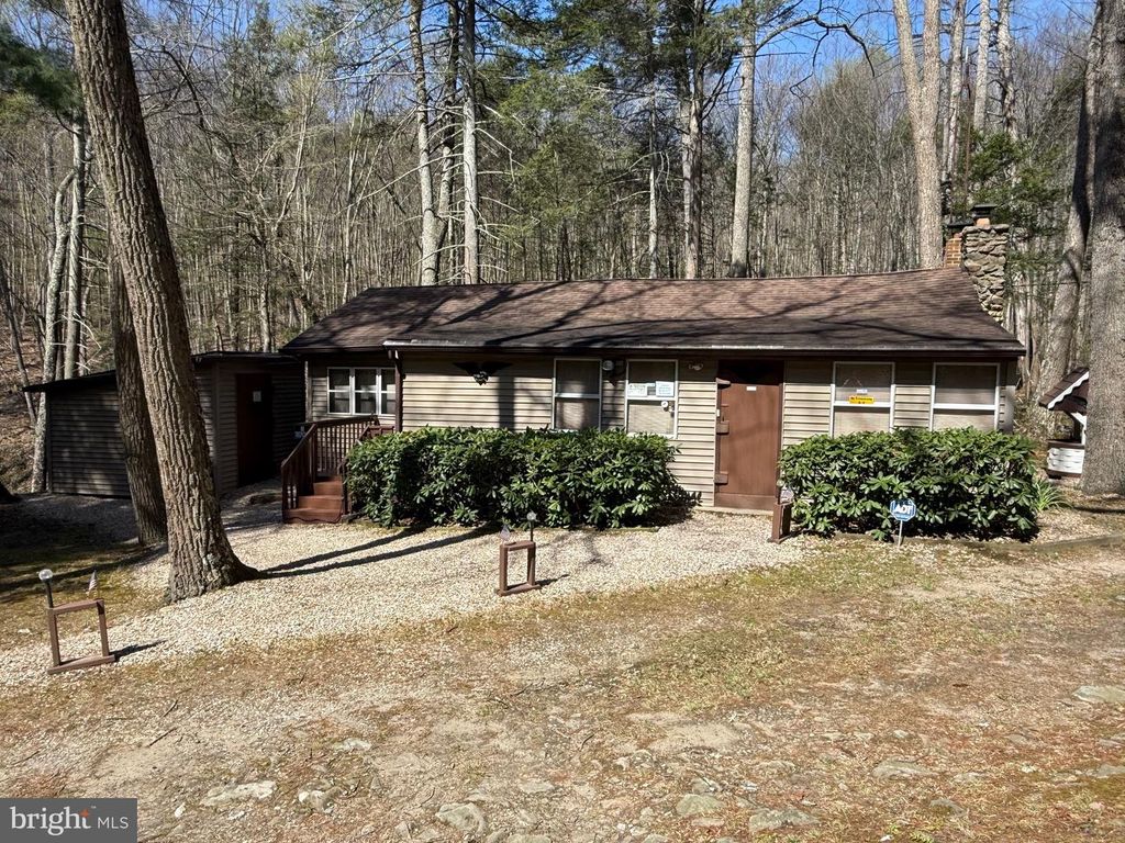 1C401 STALEY RD, Waynesboro, PA 17268