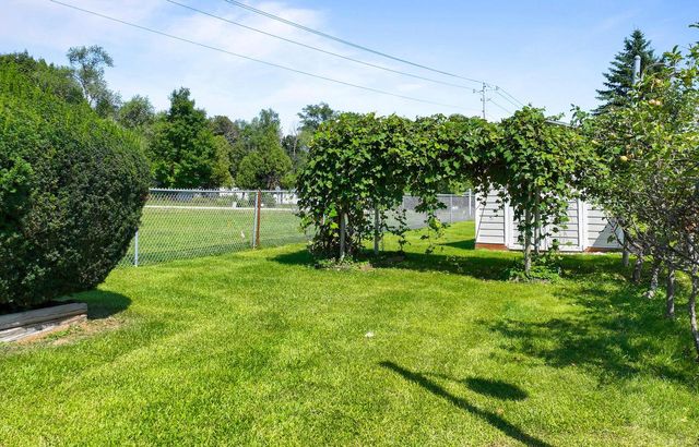 N3358 Hawthorn ROAD, Lake Geneva, WI 53147