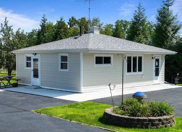 N3358 Hawthorn ROAD, Lake Geneva, WI 53147