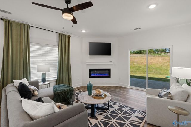 161 Chesire Cove Lane, New Market, AL 35761