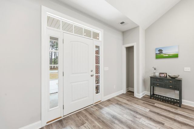 1007 Glossy Ibis Dr., Conway, SC 29526