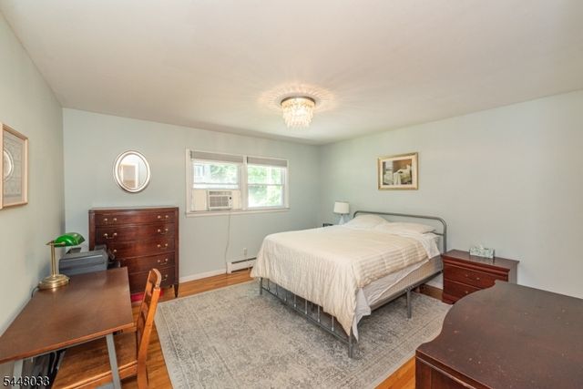 171 Skyline Lake Dr, Ringwood Boro, NJ 07456