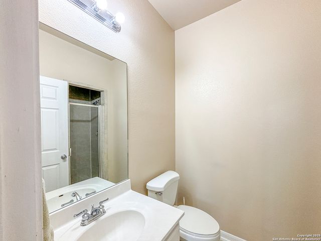 129 Chapel Hill Cir Unit 129, San Antonio, TX 78240