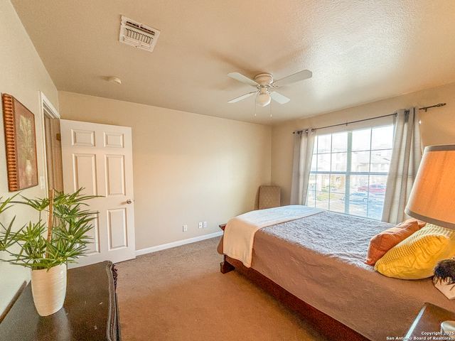 129 Chapel Hill Cir Unit 129, San Antonio, TX 78240