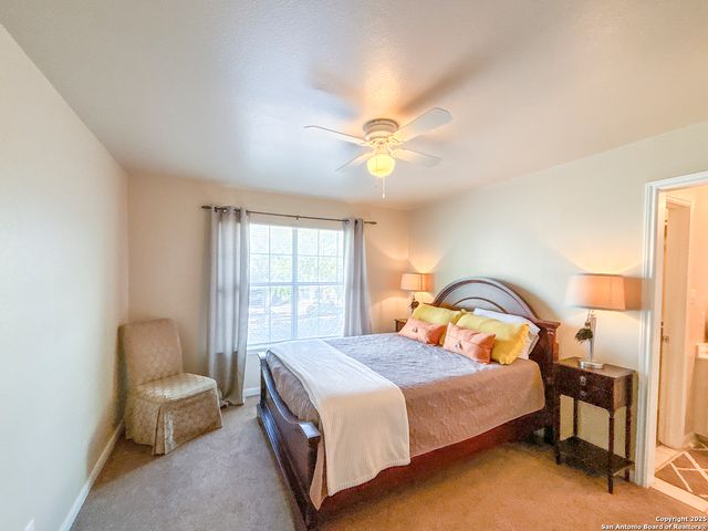 129 Chapel Hill Cir Unit 129, San Antonio, TX 78240
