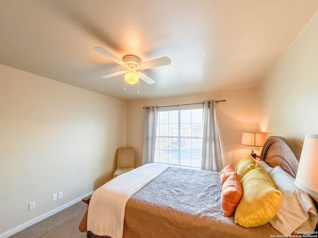 129 Chapel Hill Cir Unit 129, San Antonio, TX 78240