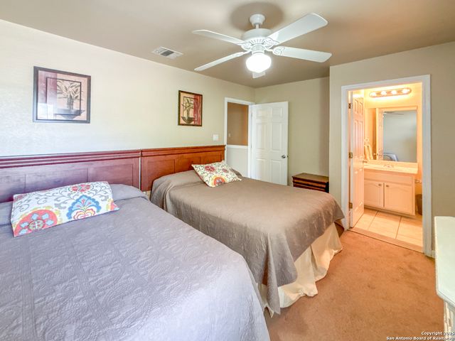 129 Chapel Hill Cir Unit 129, San Antonio, TX 78240