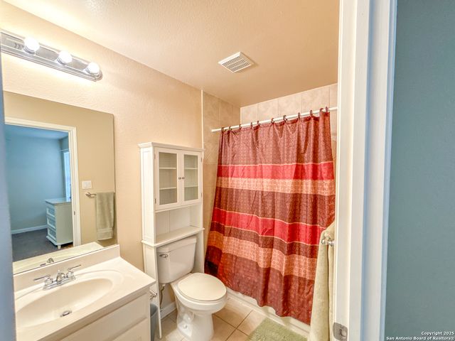129 Chapel Hill Cir Unit 129, San Antonio, TX 78240