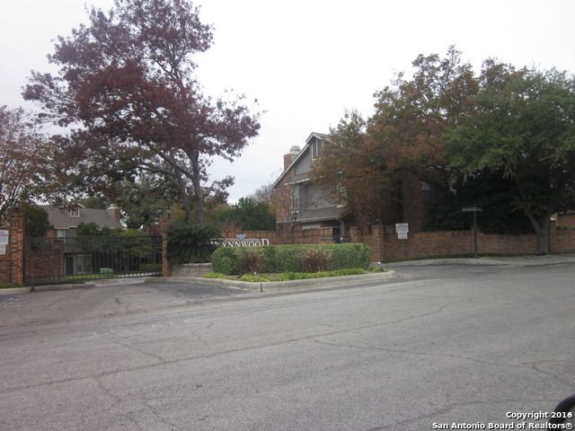 129 Chapel Hill Cir Unit 129, San Antonio, TX 78240