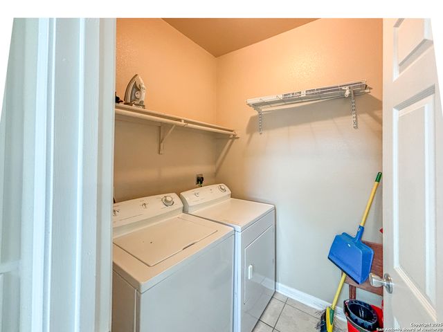 129 Chapel Hill Cir Unit 129, San Antonio, TX 78240