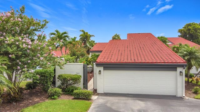 780 SARABAY ROAD 16, Osprey, FL 34229