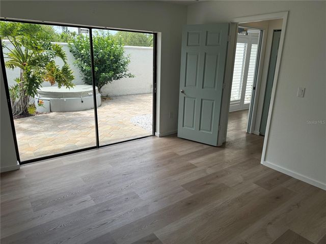 780 SARABAY ROAD 16, Osprey, FL 34229