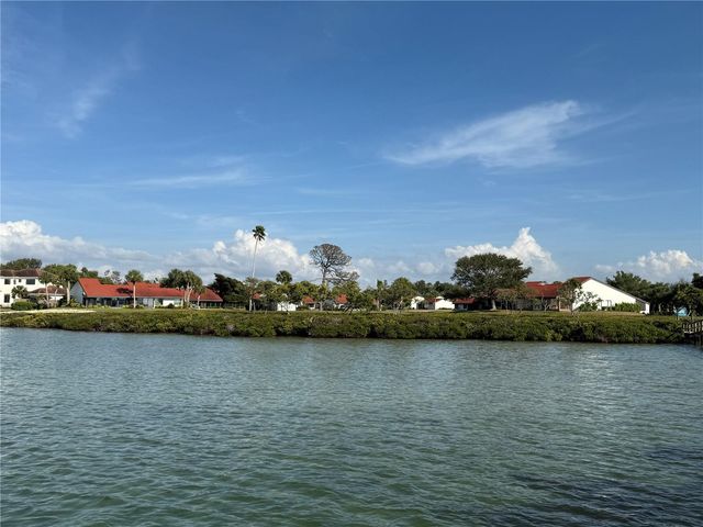 780 SARABAY ROAD 16, Osprey, FL 34229