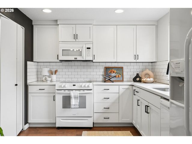 1611 Nw ANGELINE Ct, Gresham, OR 97030