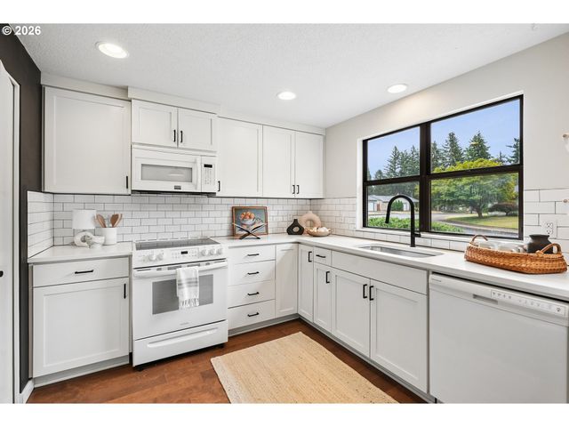 1611 Nw ANGELINE Ct, Gresham, OR 97030