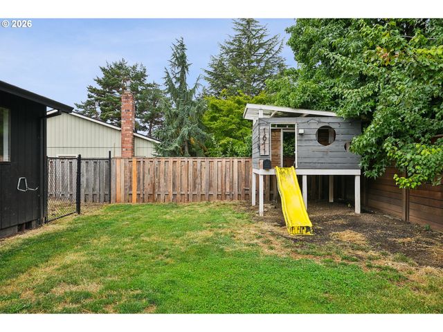 1611 Nw ANGELINE Ct, Gresham, OR 97030