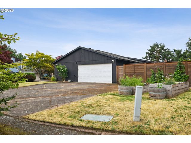 1611 Nw ANGELINE Ct, Gresham, OR 97030