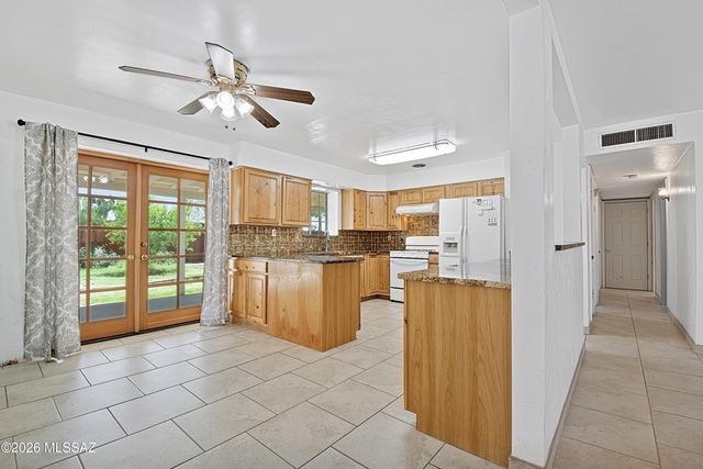 6202 E Timrod Street, Tucson, AZ 85711