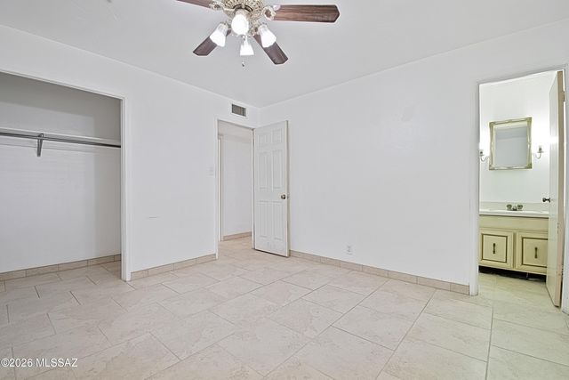 6202 E Timrod Street, Tucson, AZ 85711