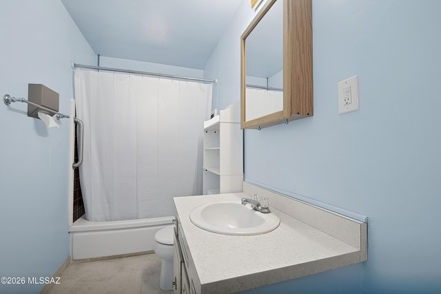 6202 E Timrod Street, Tucson, AZ 85711
