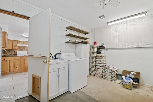 6202 E Timrod Street, Tucson, AZ 85711