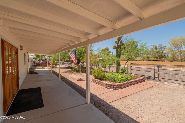 6202 E Timrod Street, Tucson, AZ 85711