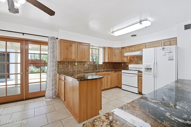 6202 E Timrod Street, Tucson, AZ 85711