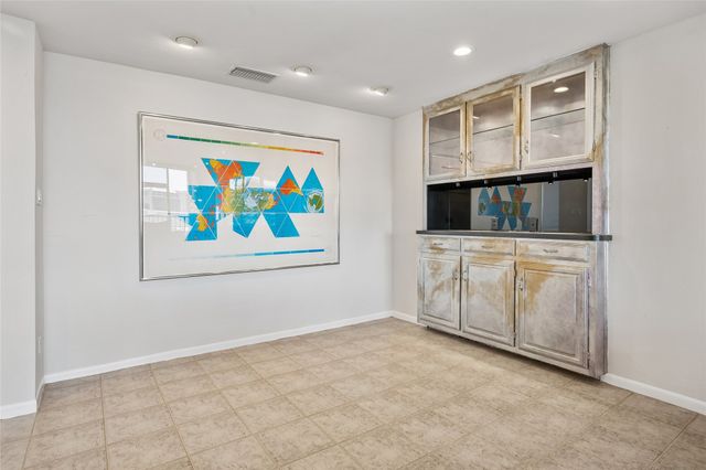 5200 Keller Springs Road 730, Dallas, TX 75248
