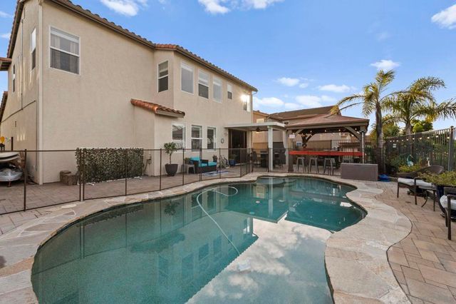 1357 Santa Olivia Rd, Chula Vista, CA 91913