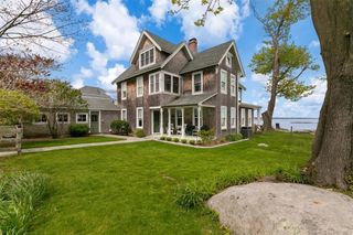 17 Marshall Avenue, Guilford, CT 06437