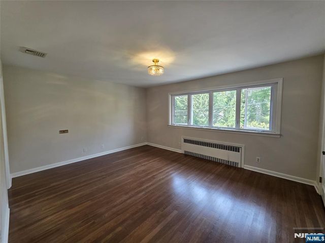 225 Somerset Road, Norwood, NJ 07648