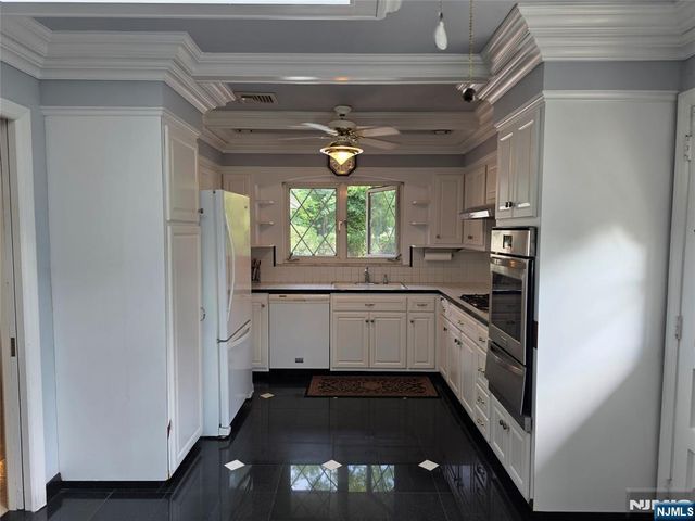 225 Somerset Road, Norwood, NJ 07648