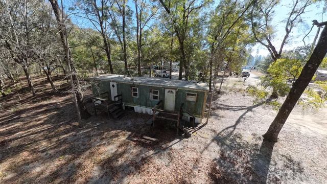 72 April Court, Freeport, FL 32439