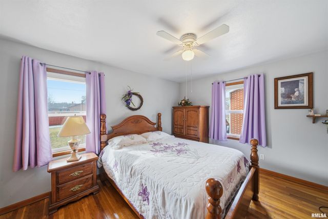 916 W WALNUT Street, Chillicothe, IL 61523