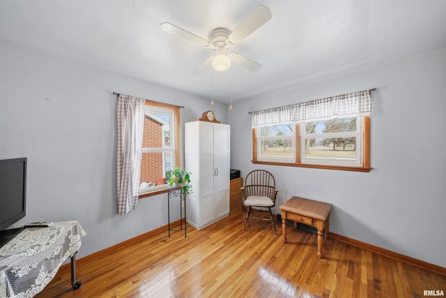 916 W WALNUT Street, Chillicothe, IL 61523