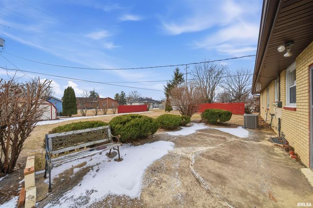 916 W WALNUT Street, Chillicothe, IL 61523