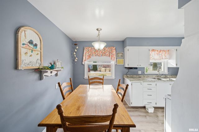 916 W WALNUT Street, Chillicothe, IL 61523