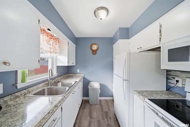 916 W WALNUT Street, Chillicothe, IL 61523