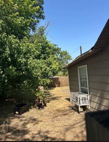 802 Cross Timber Street, Denton, TX 76205