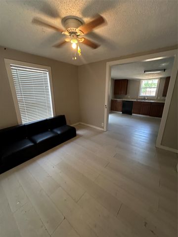 802 Cross Timber Street, Denton, TX 76205