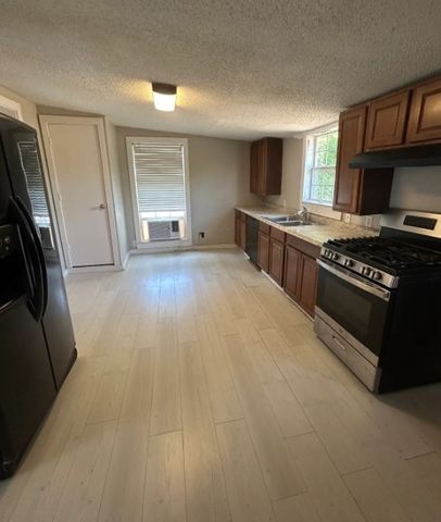 802 Cross Timber Street, Denton, TX 76205