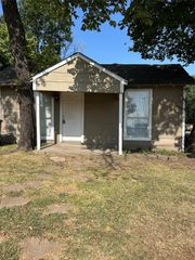 802 Cross Timber Street, Denton, TX 76205